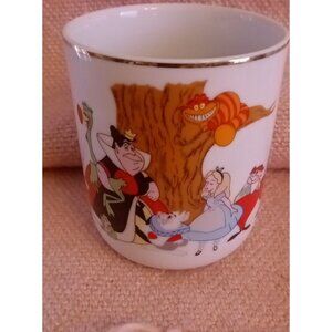Alice In Wonderland  Vintage Walt Disney Productions Coffee Mug/Tea Cup Japan